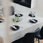 Penthouse Mit Panorama-balkon 3 Schlafzimmer Bis 7 Gaeste * Villingen-Schwenningen