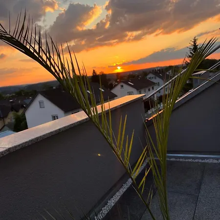 Modernes Penthouse Mit Panorama Im Herzen Von