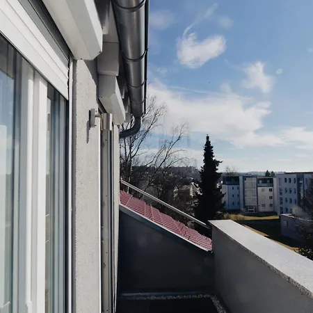 Modernes Penthouse Mit Panorama Im Herzen Von * 빌린겐슈베닝겐