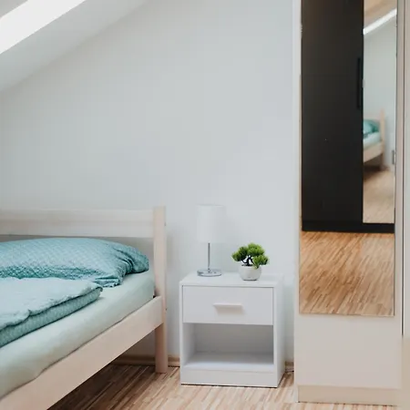 Penthouse Mit Panorama-balkon 3 Schlafzimmer Bis 7 Gaeste * Villingen-Schwenningen