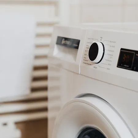 Modernes Penthouse Mit Panorama Im Herzen Von 아파트 빌린겐슈베닝겐